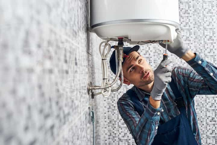 plumbing repair broken water heaters